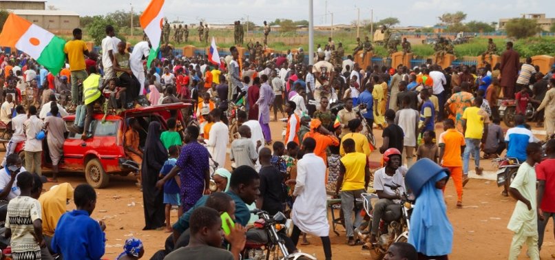 THOUSANDS PROTEST IN SUPPORT OF COUP LEADER NEAR FRENCH MILITARY BASE IN NIGER