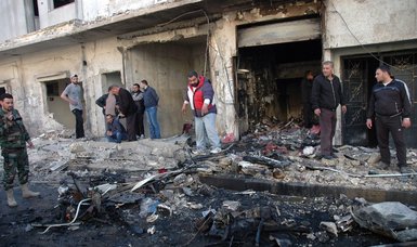 5 injured in twin car bombings in northern Syria