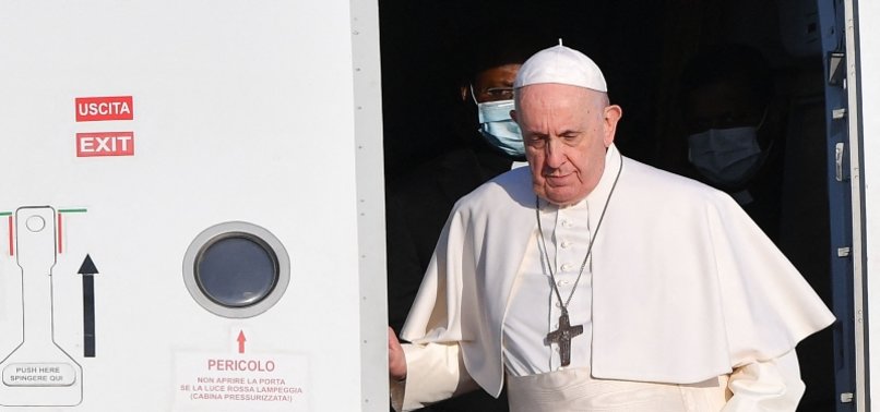 POPE FRANCIS ARRIVES IN BUDAPEST TO CLOSE EUCHARISTIC CONGRESS
