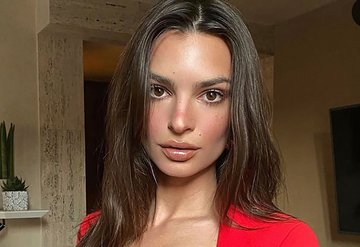 Emily Ratajkowski, en özel anlarını takipçileriyle paylaştı