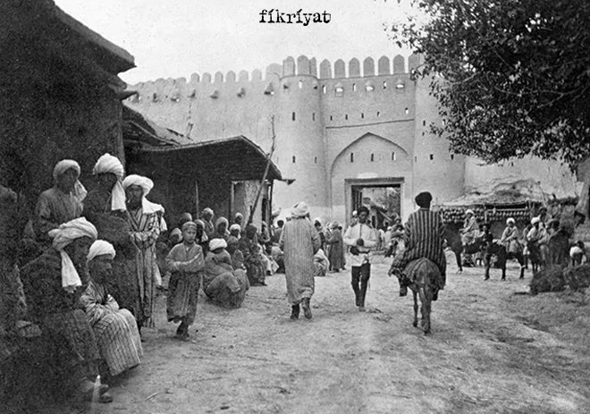 U mushukiga banan qoydi