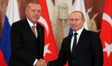 Putin presented Turkish President Erdoğan documentary film amid talks in Sochi