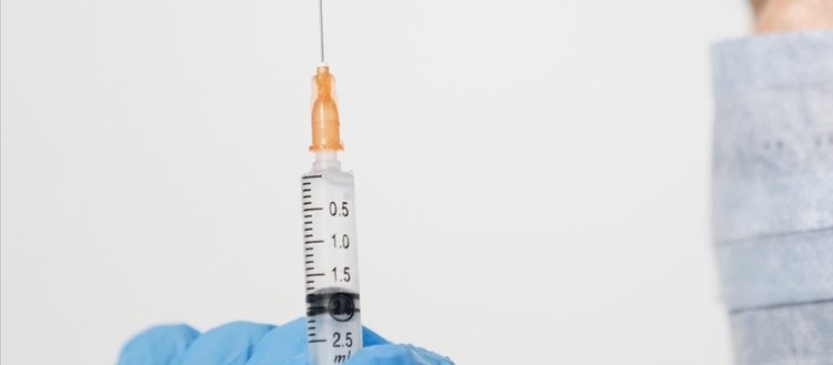 Kanada’nın ’fakir ülkeler için oluşturulan Kovid-19 aşı programından’ faydalanması eleştiriliyor