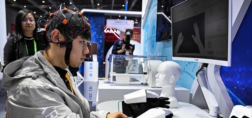 China approves 1st implantable brain-computer interface device