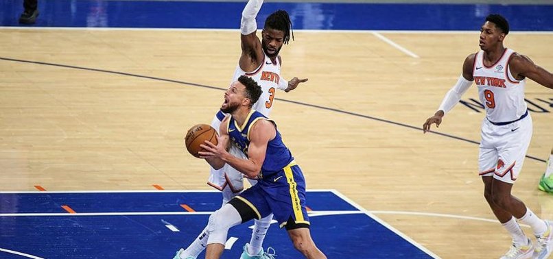 STEPHEN CURRY HELPS WARRIORS GET PAST HOST KNICKS