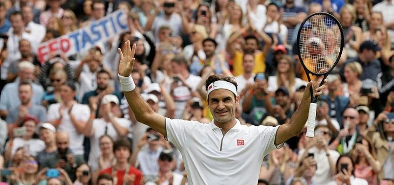 FEDERER INTO WIMBLEDON 4TH ROUND FOR 17TH TIME