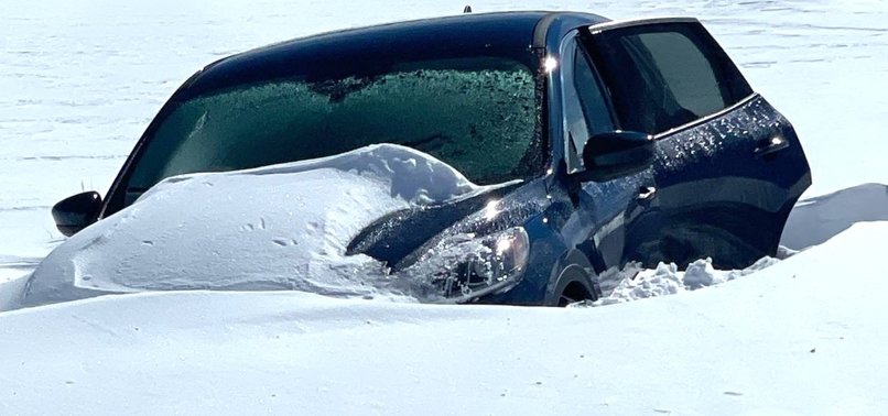81-YEAR-OLD DRIVER, STUCK IN SNOW WITH HIS VEHICLE IN US, RESCUED AFTER 6 DAYS