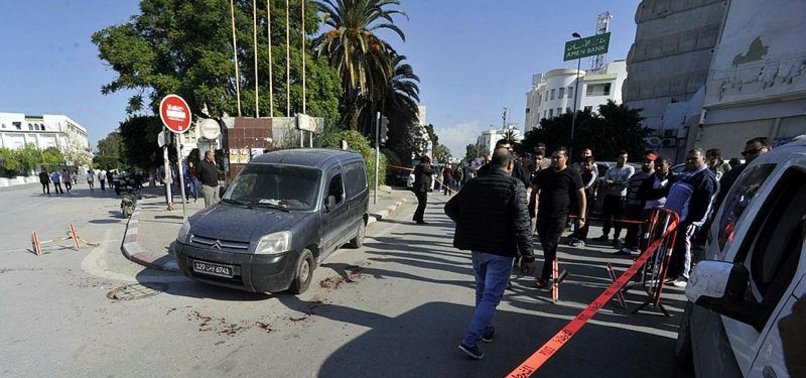 POLICE OFFICER HURT BY KNIFE-WIELDING ATTACKER IN TUNIS