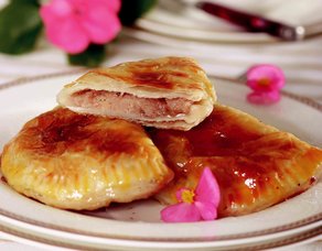 Kestaneli Samsa Tatlısı