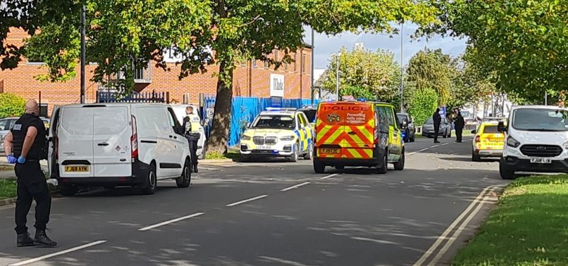SUSPECTED KNIFEMAN DIES IN HOSPITAL AFTER BEING SHOT BY POLICE IN UK