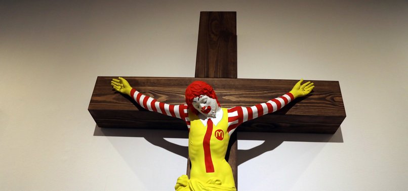 ISRAELI MUSEUM TO REMOVE MCJESUS SCULPTURE AFTER BACKLASH FROM ARAB CHRISTIANS, MUSLIMS