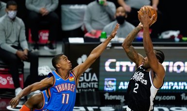 Leonard, Clippers beat Thunder for 7th straight victory