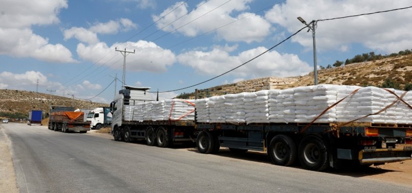 1ST COMMERCIAL TRUCK CONVOY ENTERS RAFAH SINCE ISRAEL GAINED CONTROL OF PALESTINIAN SIDE OF CROSSING