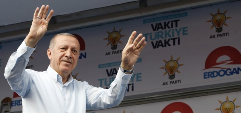 ERDOĞAN SAYS AK PARTY GOVERNMENTS BUILDERS OF PROJECTS FOR COUNTRYS FUTURE