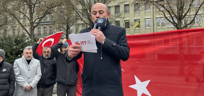 TURKISH COMMUNITY IN SWITZERLAND PROTEST QURAN BURNING IN SWEDEN