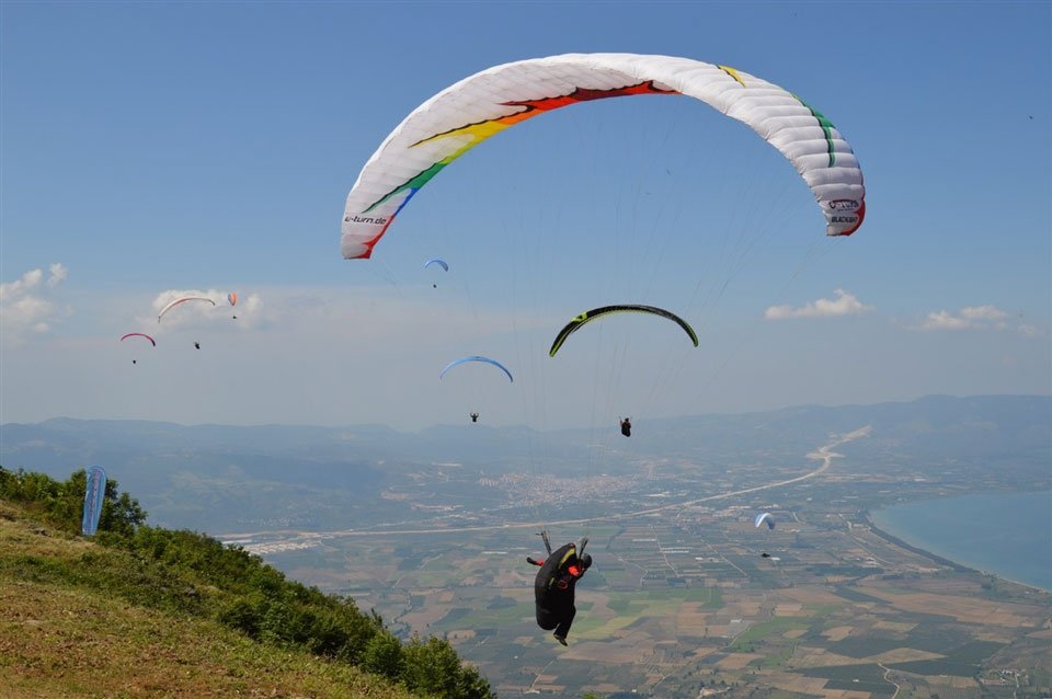 Türkiye’yi paraşütle temâşâ etmek