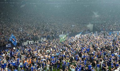Several Schalke fans injured while celebrating Bundesliga return