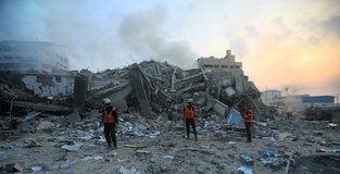 Internal criticism in Israel after 6 troops wounded during raid in Syria