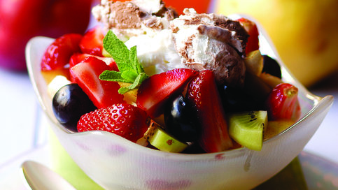 Çilekli Meyve Salatası
