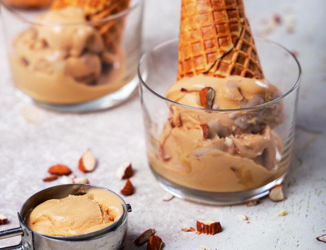 Tahinli ve Bademli Dondurma