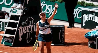Çek tenisçi Krejcikova Fransa Açıkta yarı finalde