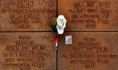 Russia removes Polish flag from Soviet massacre memorial