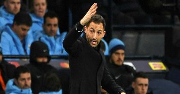 Schalke fires Tedesco as coach, Stevens returns to take over