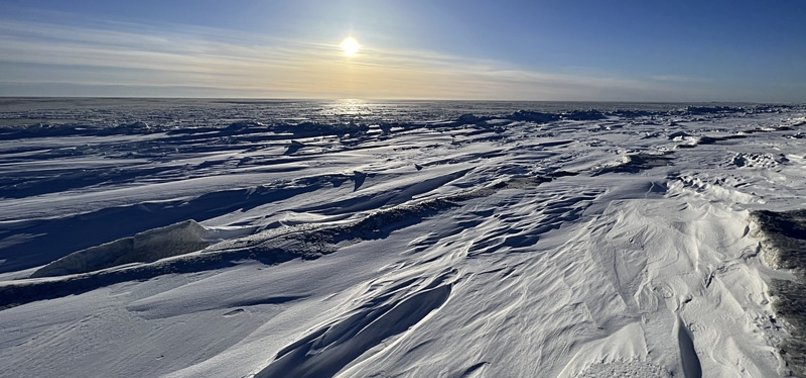 US MILITARY PROBING UNIDENTIFIED BALLOON, PAYLOAD DISCOVERED OFF COAST OF ALASKA