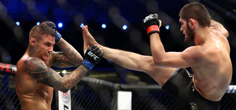 NURMAGOMEDOV BEATS POIRIER, STAYS UNBEATEN AT UFC 242