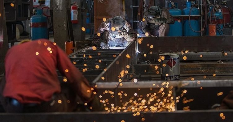 Almanya’da sanayi üretimi beklentilerin üzerinde düştü
