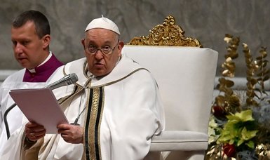 Pope calls for universal ban on 'deplorable' surrogate parenting