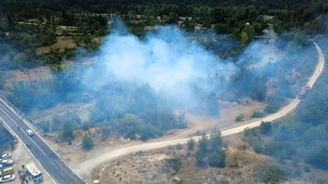 KARABÜK’TEKİ YANGIN KONTROL ALTINDA