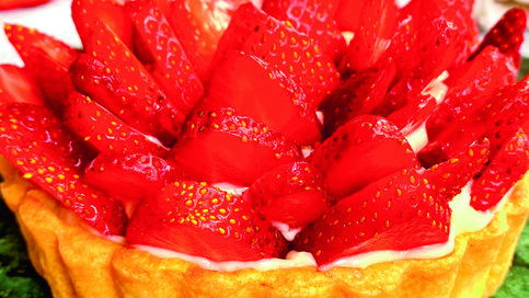 Çilekli Tart