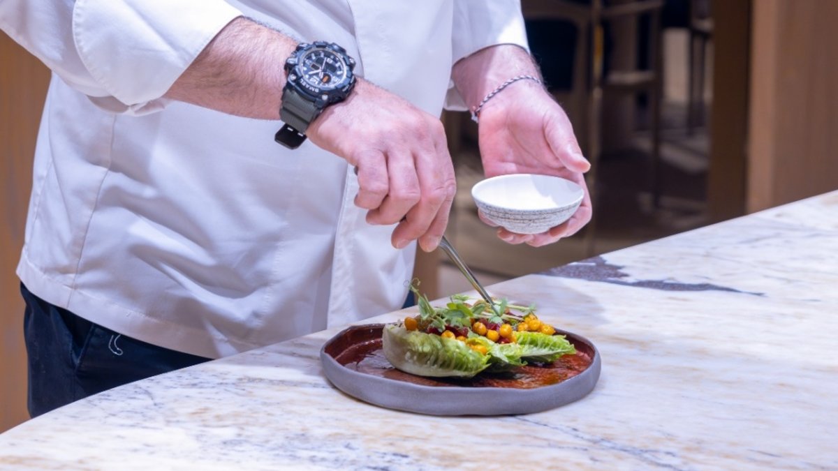 Yerelden Evrensele; İlker Erdoğan