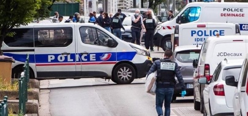 CAR RAMS TWO POLICE MOTORCYCLISTS IN PARIS SUBURB -POLICE