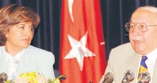 AK Parti yeni Cumhurbaşkanlığı Sistemi’ni eski krizlerle anlattı