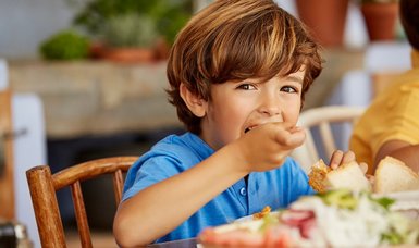 How to help children develop healthy eating habits despite disruptions | Promoting healthy eating habits in children with disrupted nutritional patterns