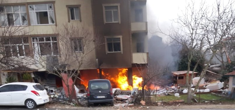 EXPLOSION ON GROUND FLOOR OF APARTMENT BUILDING LEAVES 3 INJURED IN ISTANBULS BÜYÜKÇEKMECE