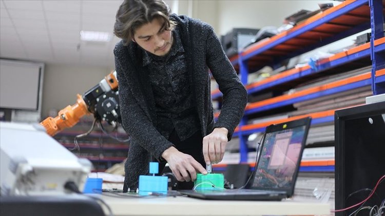 ’Milli teknoloji’ burs programı açılıyor