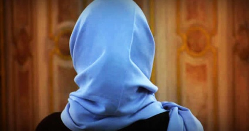 Başörtülü kadına staj yasağı geldi
