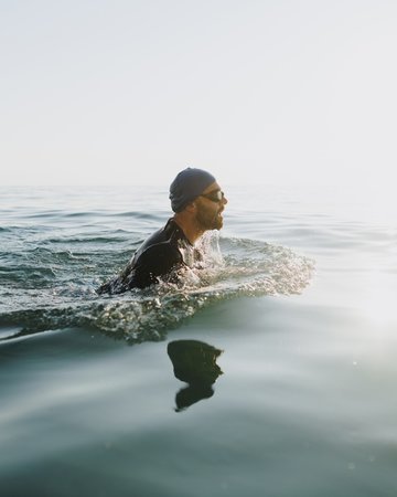 Yüzme eklemler için neden güvenlidir?