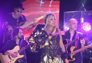 Ajda Pekkan, corona virüse yakalandı