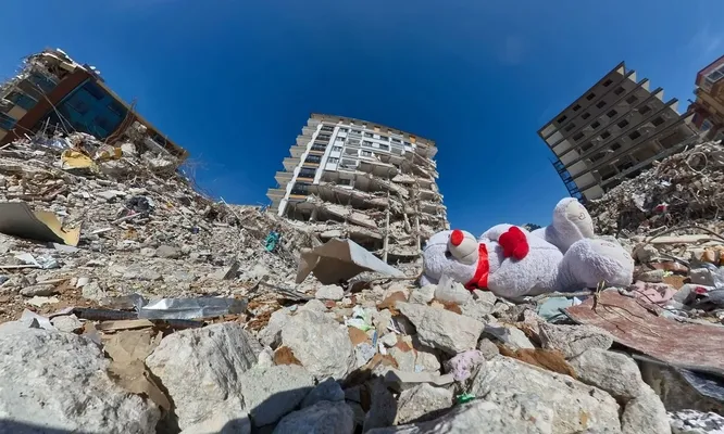 Depremde evi ve iş yeri yıkılanlar için dava süreci - Para Dergi