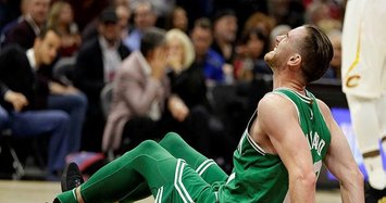 Hayward return this season unlikely after surgery - agent