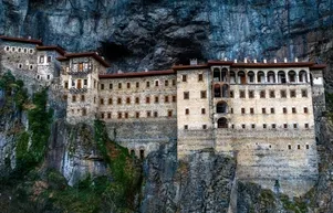 Karadeniz’in iki incisi: Rize ve Trabzon