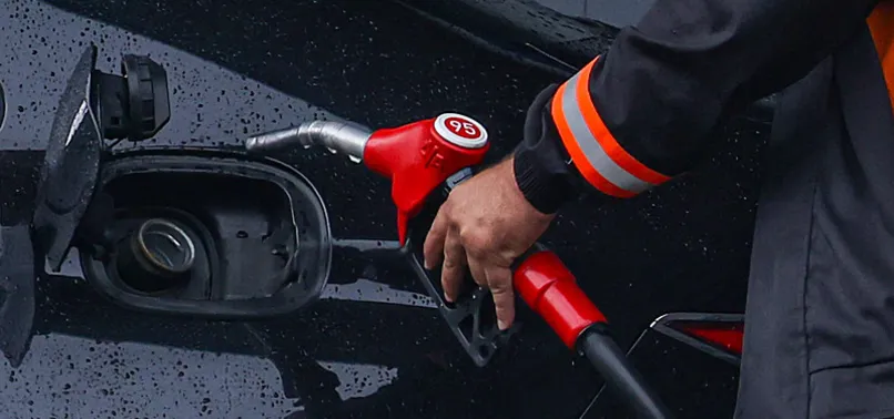 RUSSIA TEMPORARILY ALLOWS LOWER-STANDARD GASOLINE SALES TO BOOST DOMESTIC FUEL SUPPLY