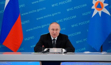 Russia's Putin announces 10% hike to pensions, minimum wage