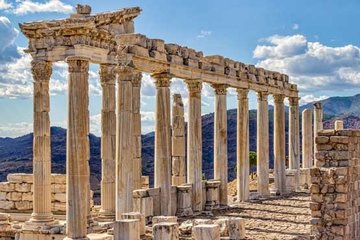 ‘Roma frizi’ 8 yıl sonra eve döndü