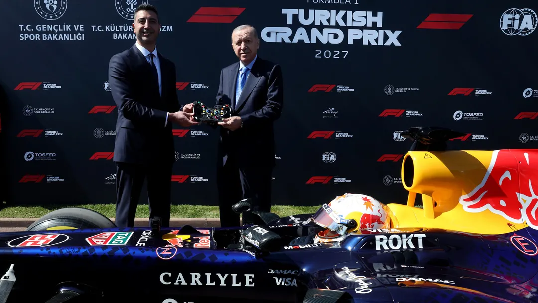 USS GERALD R. FORD GİRİT’E DEMİRLEDİ - Turkuvaz Radyolar