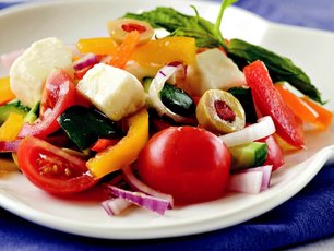 Renkli Salata